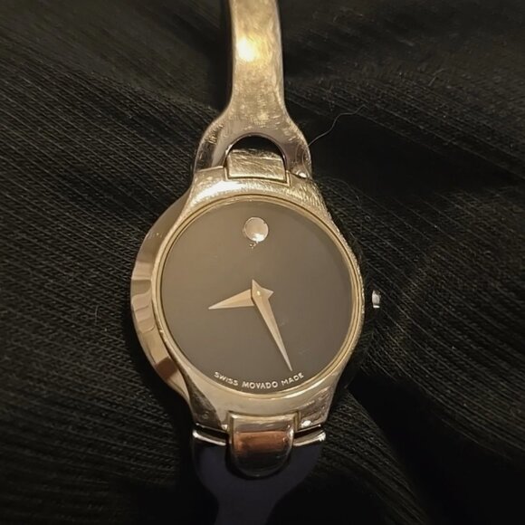 Movado Kara Silver Stainless Black Dial Swiss Movement NEW BATTERY SIZE 6" - Picture 2 of 6